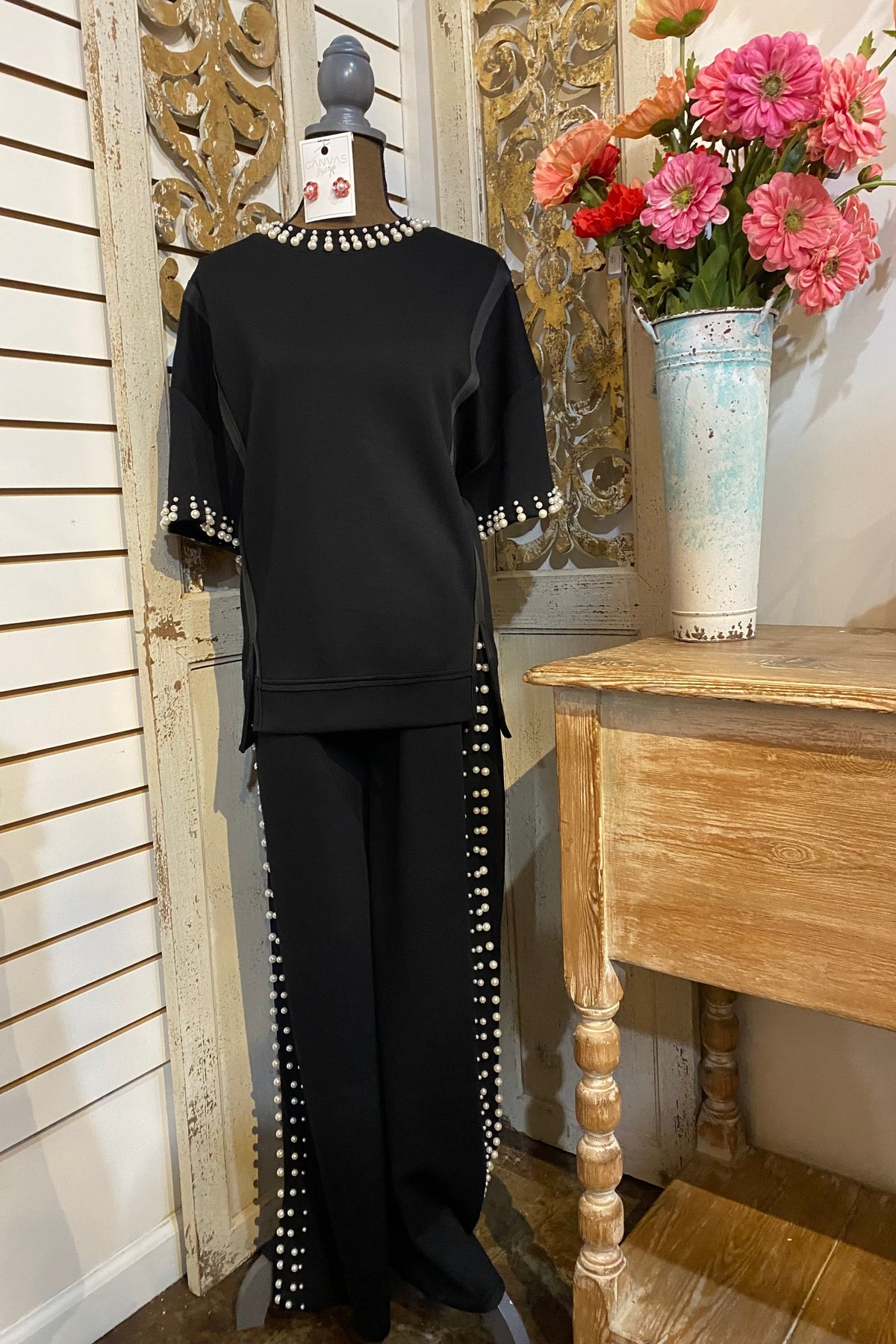 Black 2 Piece Set W/Pearl Detail