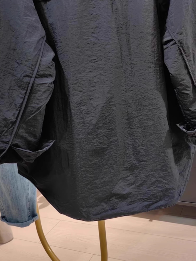 Oversized Utility Jacket with Curved Hem, Statement Pockets, Effortless Layering