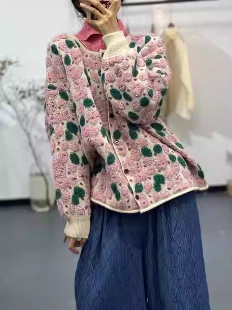 Bouclé Bloom Jacquard Cardigan in Plush Acrylic-Blend Knit with Rib Trims