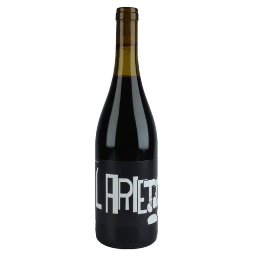 Farnea L'Arietta Rosso 2022 wine bottle with brown cap and white logo front label