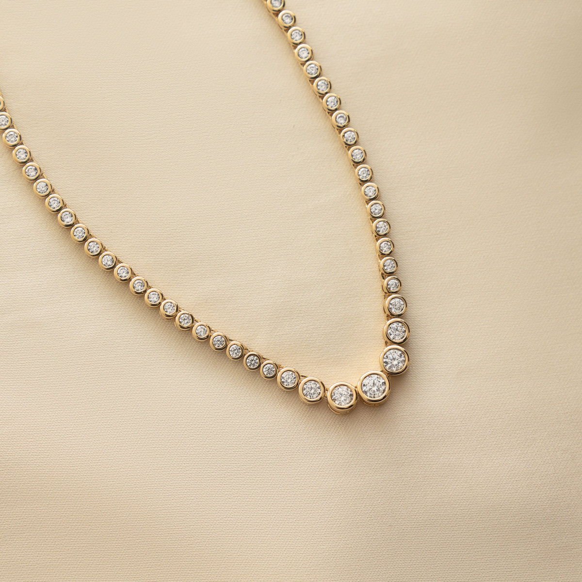 Gradient Bezel Tennis Necklace