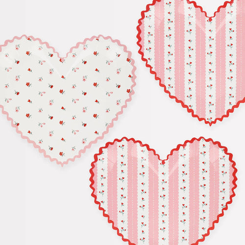 Meri Meri Vintage Rose Heart Plates