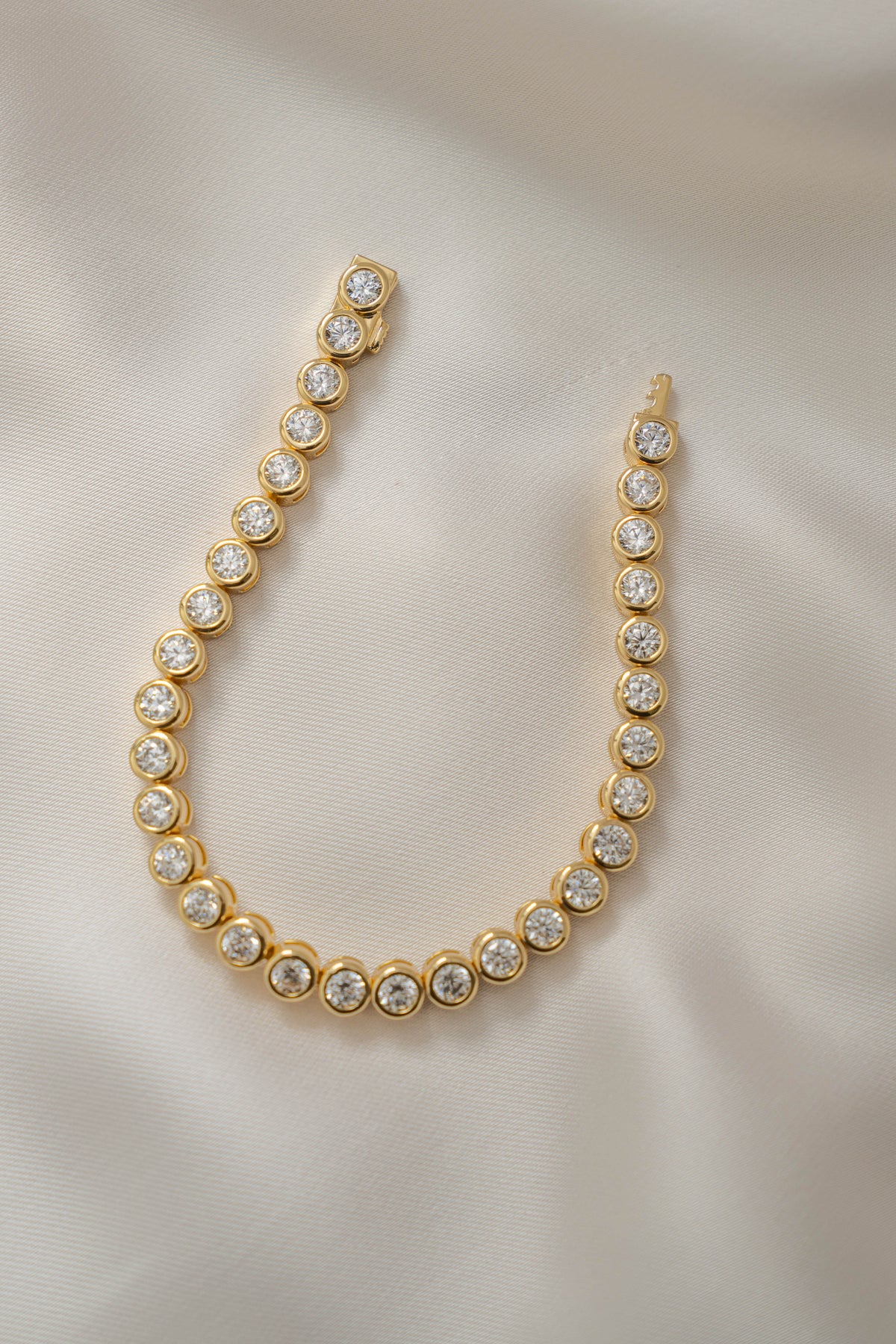 4mm Round Bezel Tennis Bracelet