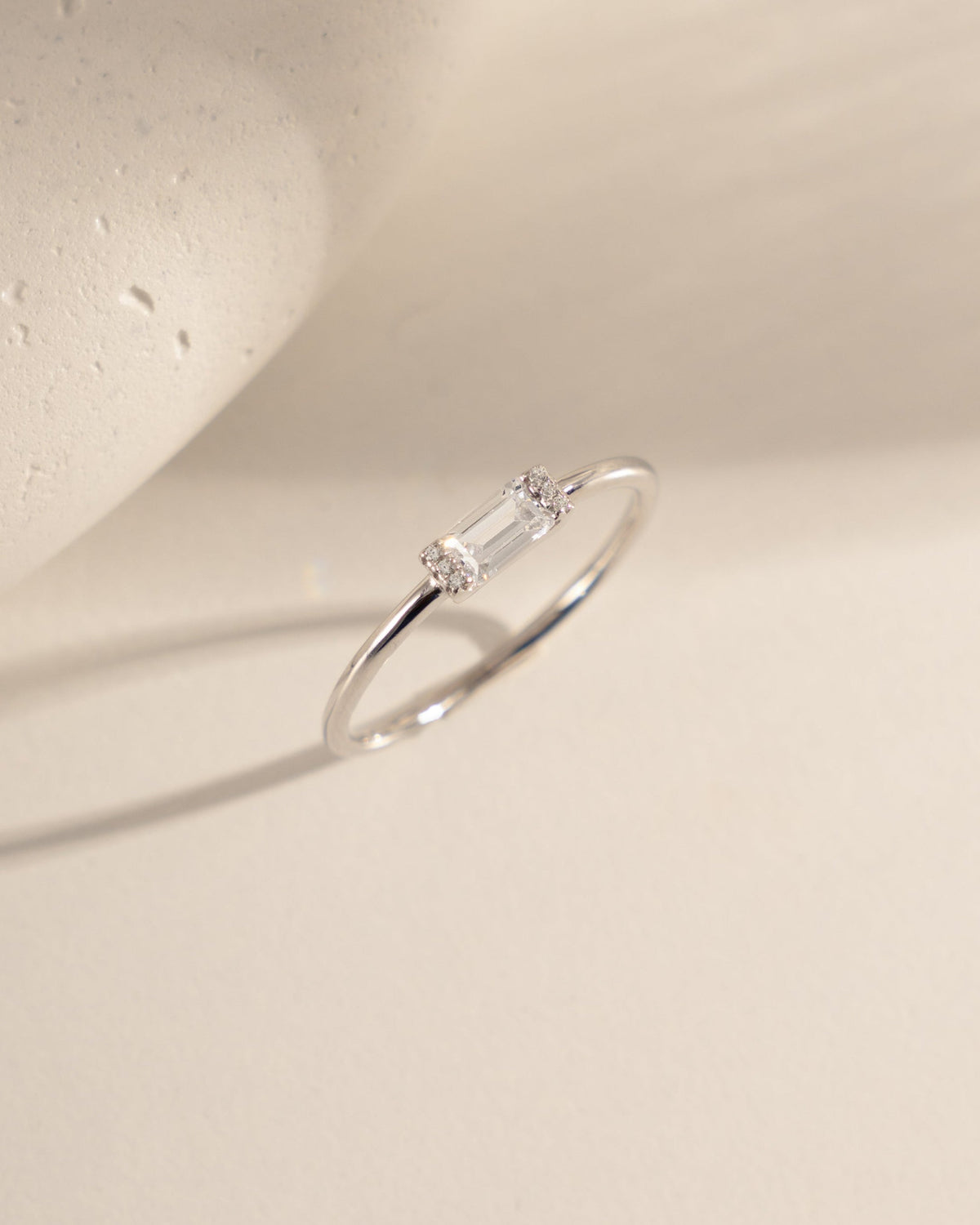 Diamond Simple Baguette Ring