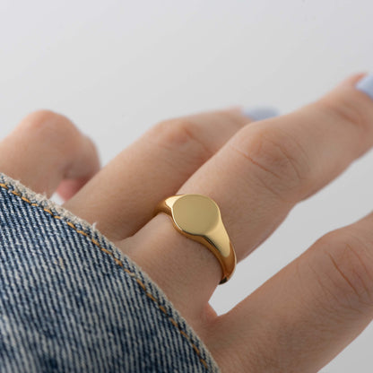 Signet Ring